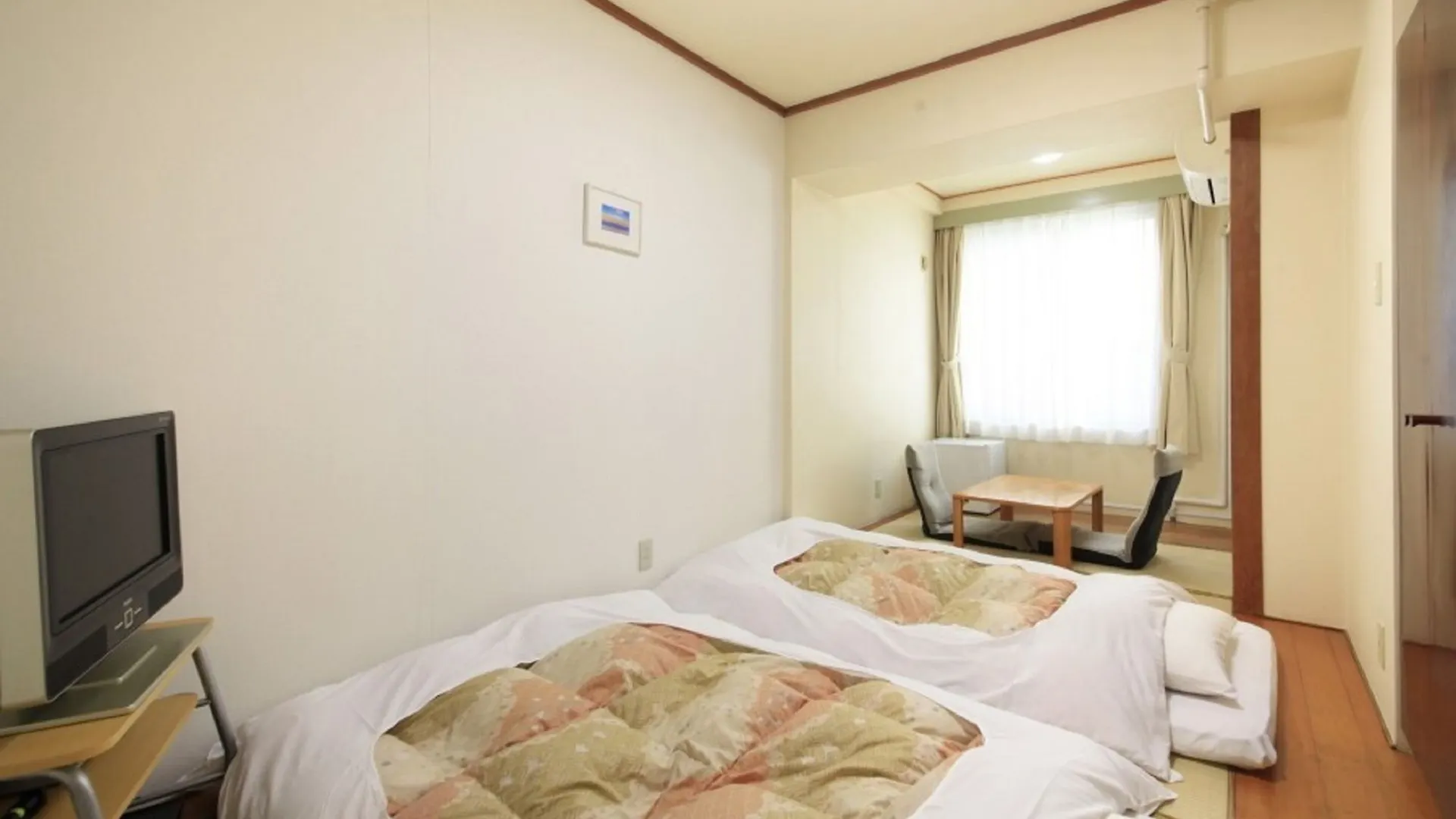 **  Shinjuku Urban Hotel Tokyo Japan