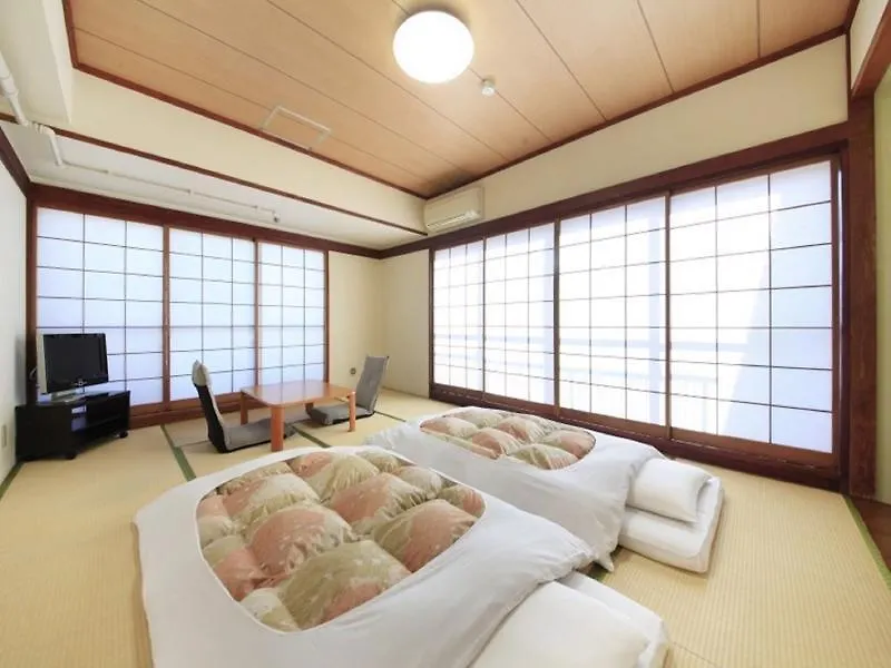 Shinjuku Urban Hotel Tokyo 2*,